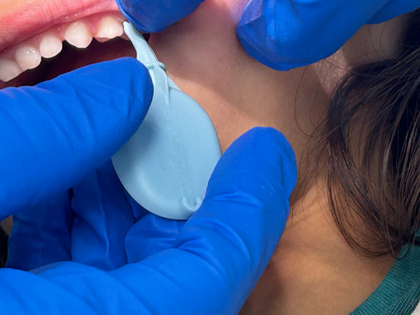 CaviSense Toothpick dispenser (contains 100 toothpicks)